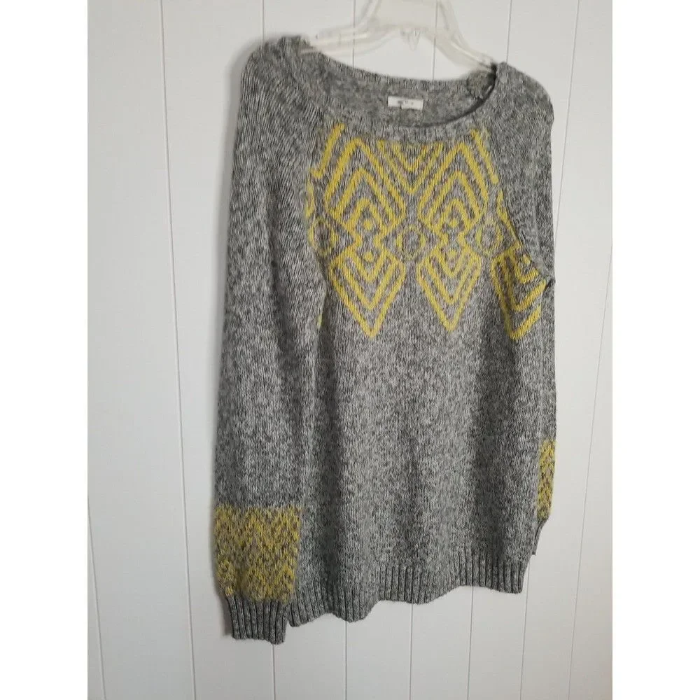 Maurices Sweater Womens Size Medium Gray Yellow Geometric Print Pullover